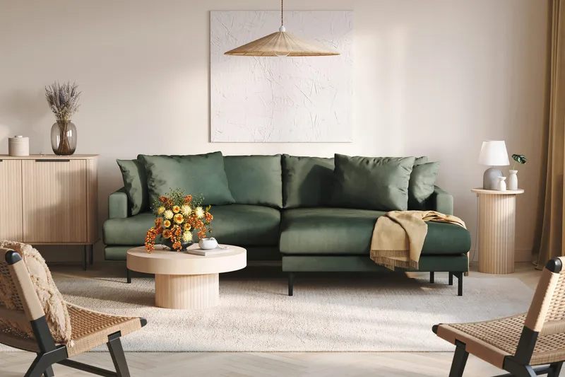 Menard 4-sits Högervänd L-formad Divansoffa i Manchester - Grön - Möbler - Soffa - Divansoffa & schäslongsoffa - 4 sits soffa med divan