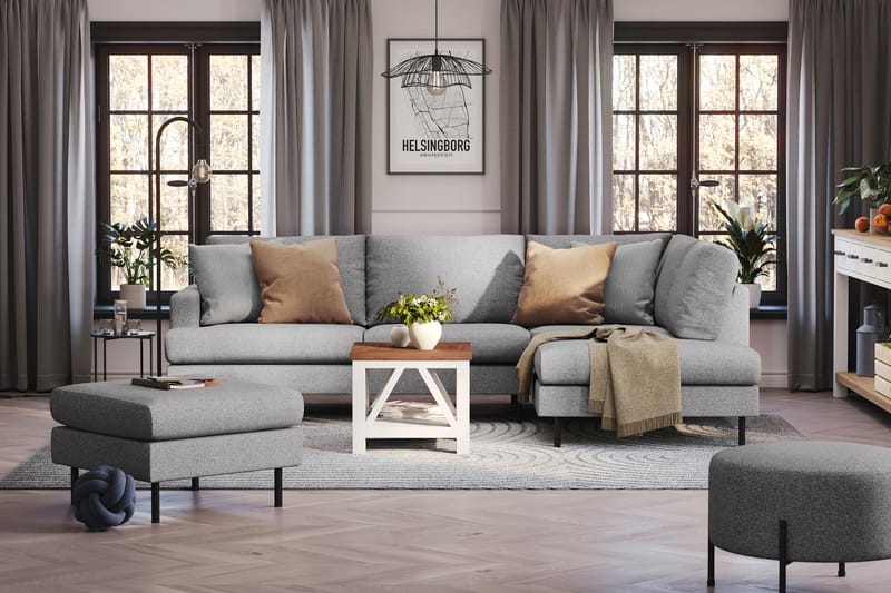 Menard Compact 4-sits Högervänd L-formad Schäslongsoffa i Tyg - Grå - Möbler - Soffa - Divansoffa & schäslongsoffa - 4 sits soffa med divan