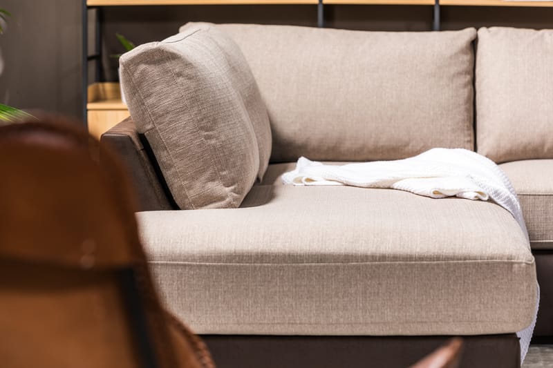 Cuba 4-sits Vänstervänd L-formad Schäslongsoffa i Konstläder/Tyg - Brun / Beige - Möbler - Soffa - Divansoffa & schäslongsoffa - 4 sits soffa med divan