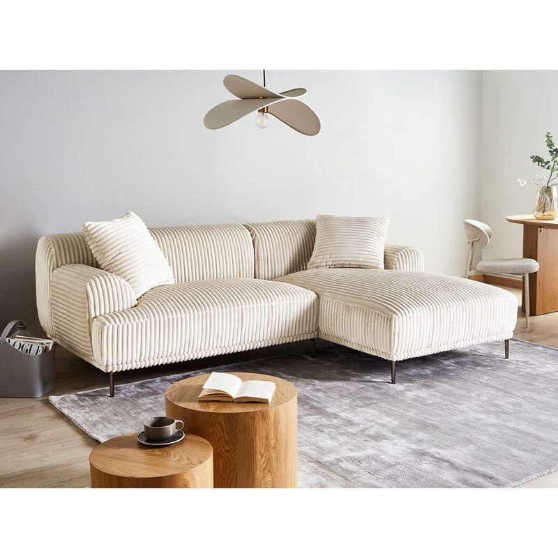 Hörnsoffa Stenum - Vit, mässing/Vänstervänd - Möbler - Soffa - Hörnsoffa - Howard hörnsoffa