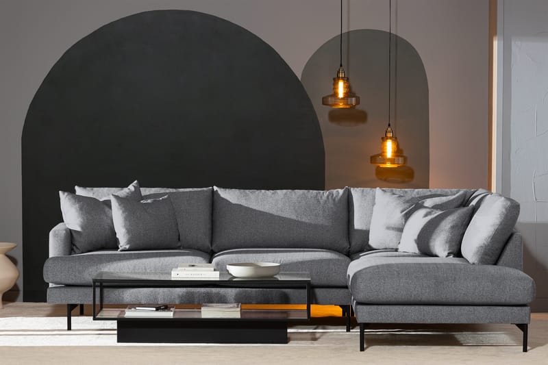 Menard 4-sits Högervänd L-formad Djup Schäslongsoffa i Tyg - Grå - Möbler - Soffa - Divansoffa & schäslongsoffa - 4 sits soffa med divan