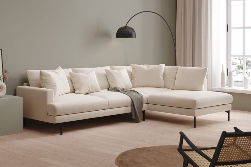 Menard 4-sits Högervänd L-formad Schäslongsoffa i Sammet - Krämvit - Möbler - Soffa - Divansoffa & schäslongsoffa - 4 sits soffa med divan