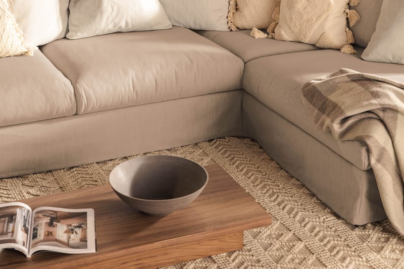 Menard 4-sits Högervänd L-formad Schäslongsoffa i Tyg - Beige - Möbler - Soffa - Divansoffa & schäslongsoffa - 4 sits soffa med divan