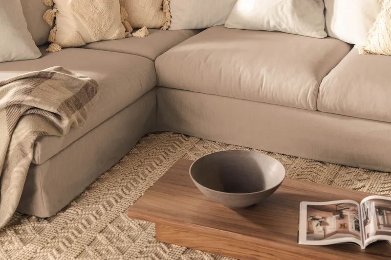 Menard 4-sits Vänstervänd L-formad Schäslongsoffa i Tyg - Beige - Möbler - Soffa - Divansoffa & schäslongsoffa - 4 sits soffa med divan