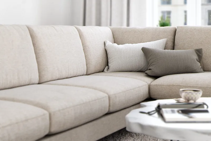Ocean Lyx 6-sits Högervänd U-formad Soffa med Divan och Schäslong + Fotpall i Tyg - Beige - Möbler - Soffa - U-soffa