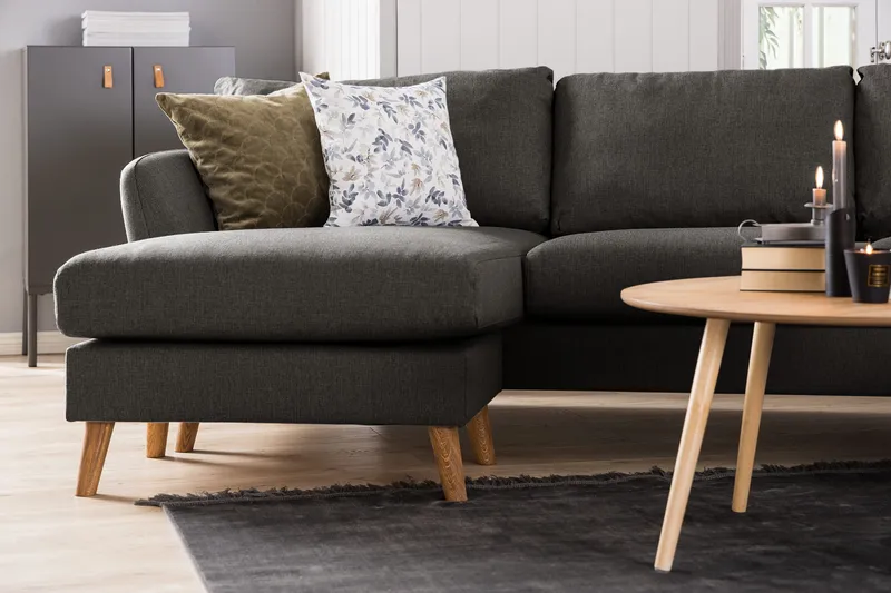 Trend 4-sits Högervänd L-formad Schäslongsoffa i Tyg - Svart - Möbler - Soffa - Divansoffa & schäslongsoffa - 4 sits soffa med divan