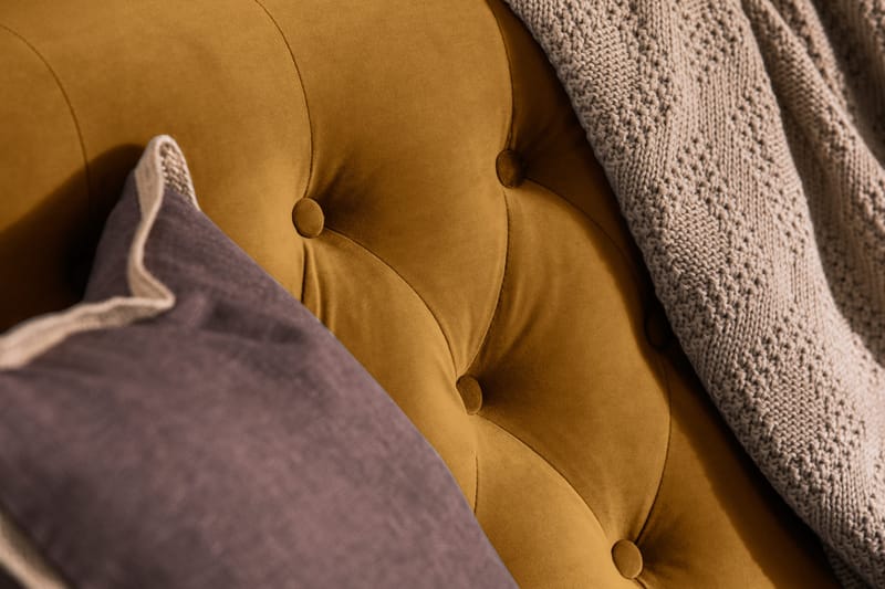 Howard Riviera 2-sits Sammetssoffa - Mörkgul - Möbler - Soffa - Howardsoffa