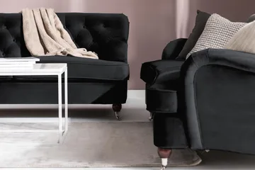 Howard Riviera 3-sits Svängd Sammetssoffa - Svart - Möbler - Soffa - Howardsoffa