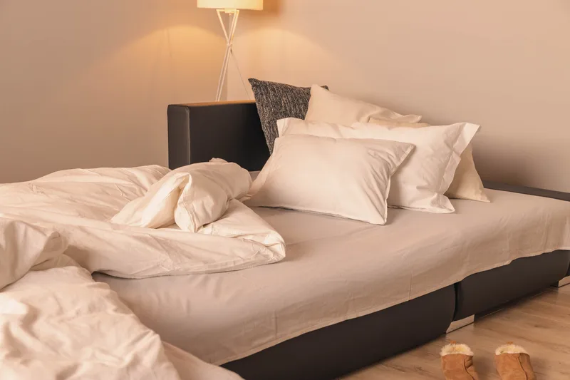 Cillo 2-sits Bäddsoffa - Svart/Grå - Möbler - Soffa - Skinnsoffa