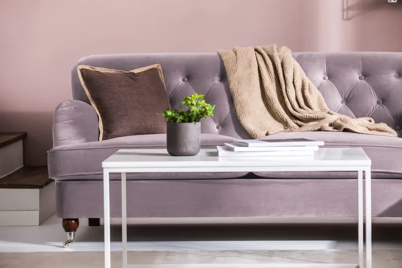 Howard Riviera Soffgrupp 3-sits + 2-sits Soffa + Fåtölj + Fotpall i Sammet - Lila - Möbler - Soffa - Soffgrupp - Howard soffgrupp