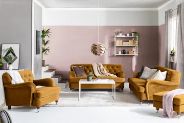 Howard Riviera Soffgrupp 3-sits + 2-sits Soffa + Fåtölj + Fotpall i Sammet - Mörkgul - Möbler - Soffa - Soffgrupp - Howard soffgrupp