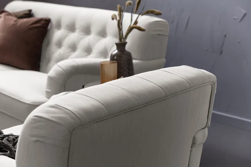 Howard Riviera Soffgrupp 3-sits + 2-sits Soffa + Fåtölj + Fotpall i Tyg - Ljusgrå - Möbler - Soffa - Soffgrupp - Howard soffgrupp