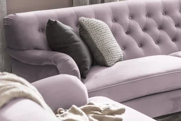 Howard Riviera Soffgrupp Svängd 3-sits + 2-sits Soffa + Fåtölj + Fotpall i Sammet - Lila - Möbler - Soffa - Soffgrupp - Howard soffgrupp