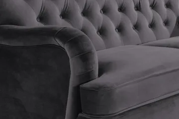 Howard Riviera Soffgrupp Svängd 3-sits + 2-sits Soffa + Fåtölj + Fotpall i Sammet - Mörkgrå - Möbler - Soffa - Soffgrupp - Howard soffgrupp