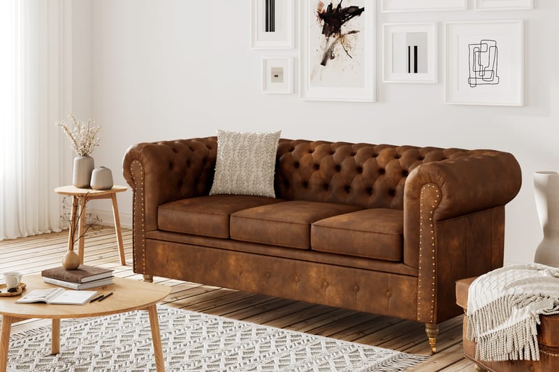 Soffgrupp Chester Deluxe 3-sits+2-sits+Fåtölj+Fotpall - Cognac - Möbler - Soffa - Soffgrupp