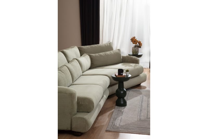Relento Svängd Soffa 4-sits - Grön - Möbler - Soffa - 4 sits soffa