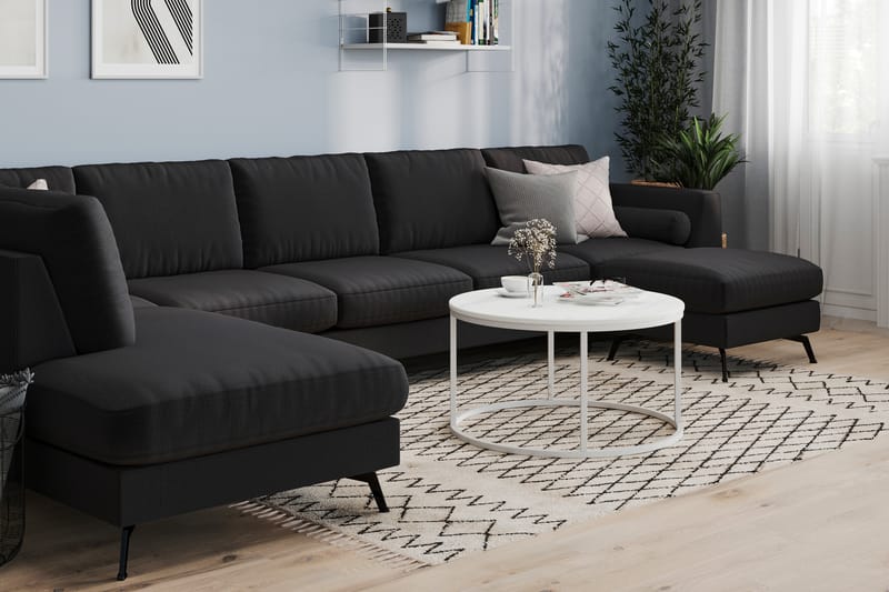 Ocean Lyx 6-sits Vänstervänd U-formad Soffa med Divan och Schäslong + Fotpall i Tyg - Svart - Möbler - Soffa - U-soffa