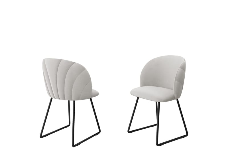 Akitomo Matstol, Vit