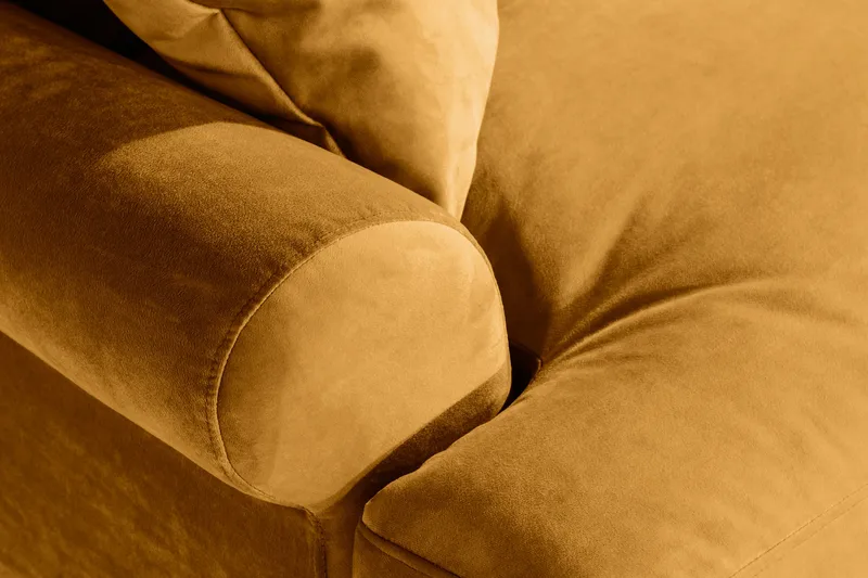 Andrew Loveseat Sammet - Amber/Mässing - Möbler - Fåtölj & stolar - Fåtölj - Sammetsfåtölj