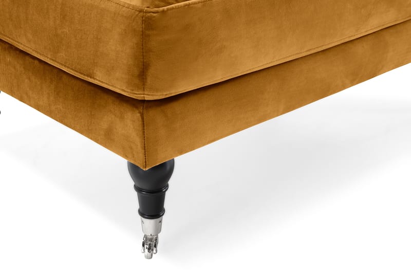 Andrew Fåtölj med Fotpall Sammet - Amber/Krom - Möbler - Fåtölj & stolar - Fåtölj - Sammetsfåtölj