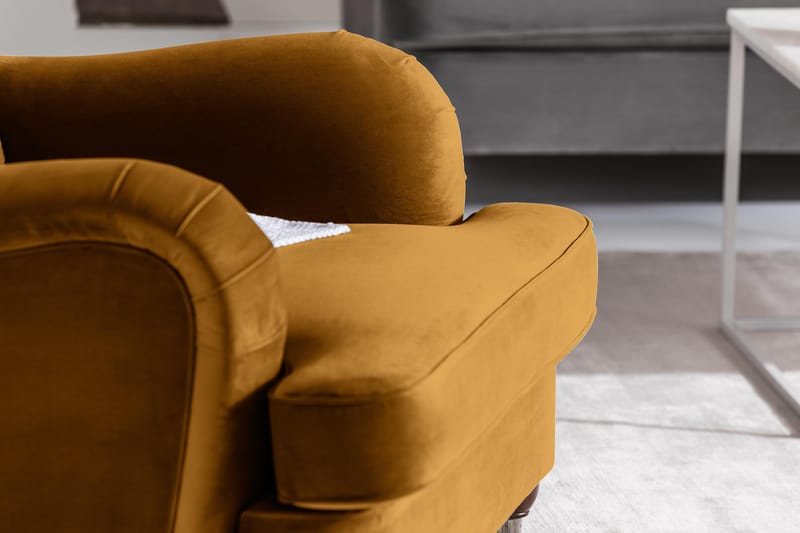 Howard Riviera Sammetsfåtölj - Amber - Möbler - Fåtölj & stolar - Fåtölj - Howard fåtölj