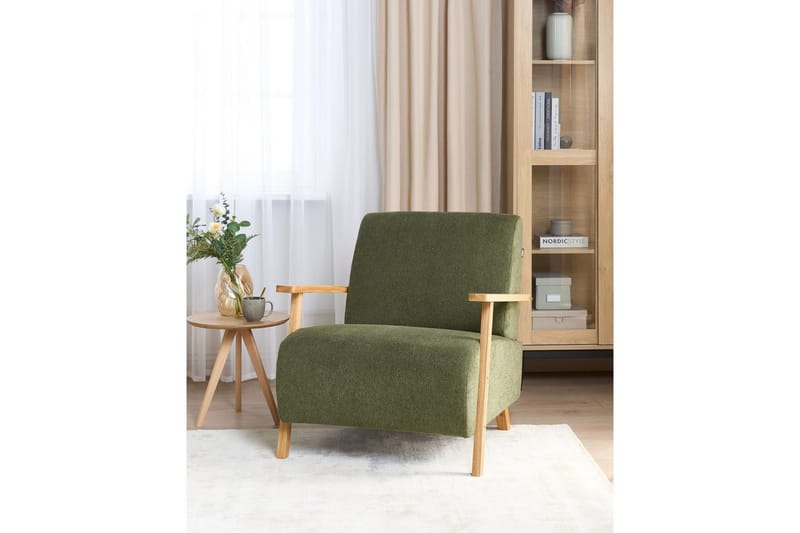 Fåtölj Lesja - Grönt, ljust trä/Polyester - Möbler - Fåtölj & stolar - Fåtölj