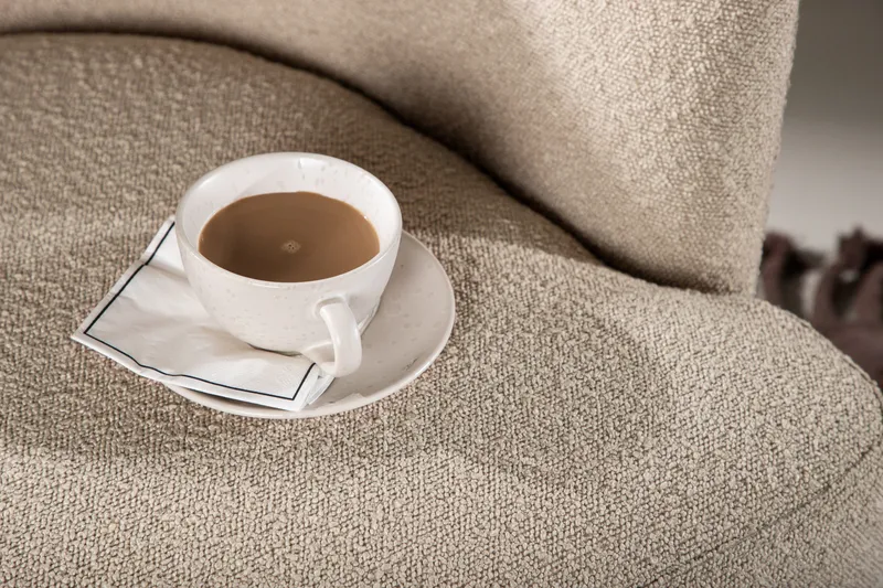 Lincoln Fåtölj i Boucle med Träben - Beige - Möbler - Fåtölj & stolar - Fåtölj