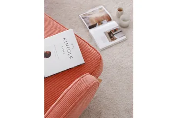 Yoko Fåtölj - Korall - Möbler - Barnmöbler - Barnstol - Gungstol barn