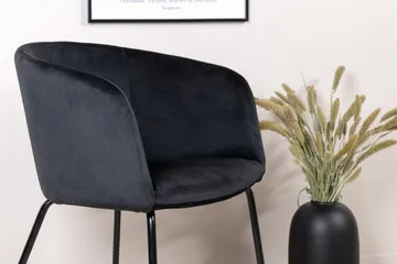 Berit Karmstol med Armstöd - Sammet/Svart - Möbler - Fåtölj & stolar - Karmstol