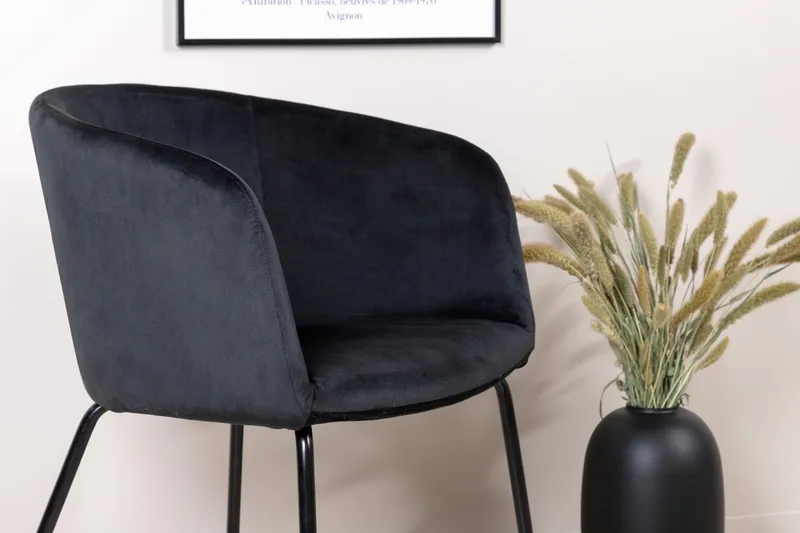 Berit Karmstol med Armstöd - Sammet/Svart - Möbler - Fåtölj & stolar - Karmstol