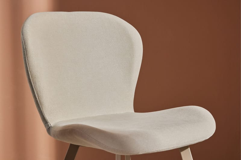 Lilja Matstol i Tyg med Metallben - Beige - Möbler - Fåtölj & stolar - Matstol & köksstol