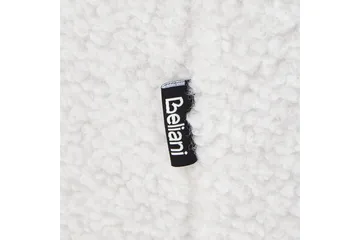 Luoma Fåtölj i Boucle med Träunderrede - Gräddvit - Möbler - Fåtölj & stolar - Fåtölj