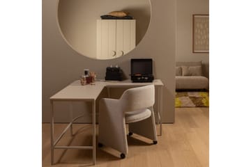 Matstol Lyric - Möbler - Fåtölj & stolar - Karmstol