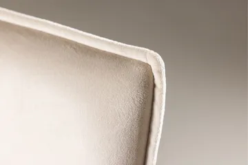 Petra Karmstol - Beige - Möbler - Fåtölj & stolar - Matstol & köksstol