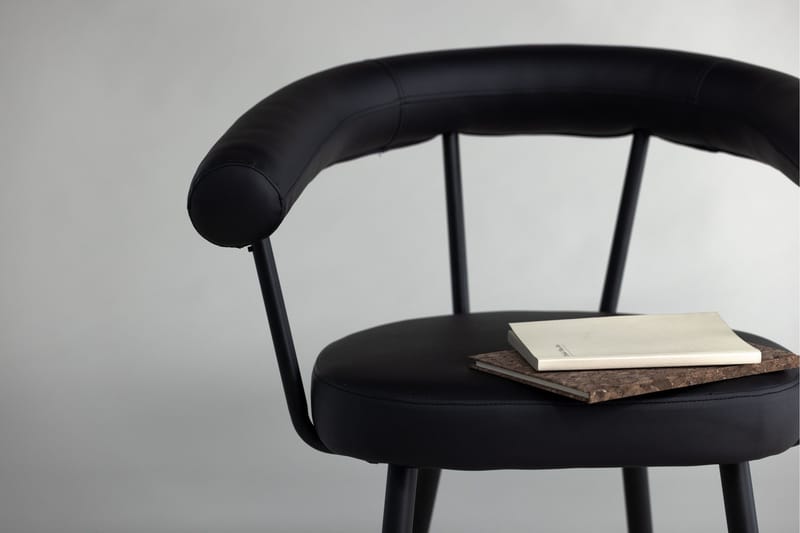 Västerås x Josefin Lustig Karmstol - Svart - Möbler - F åtölj & stolar - Matstol & köksstol