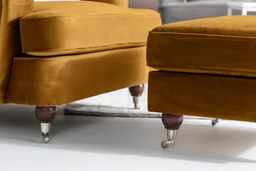 Howard Riviera Fotpall Sammet - Amber - Möbler - Fåtölj & stolar - Pall & puff - Fotpallar