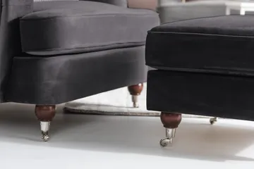 Howard Riviera Fotpall Sammet - Mörkgrå - Möbler - Fåtölj & stolar - Pall & puff - Fotpallar