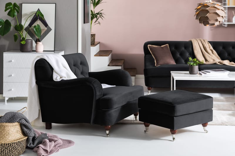 Howard Riviera Fotpall Sammet - Svart - Möbler - Fåtölj & stolar - Pall & puff - Fotpallar