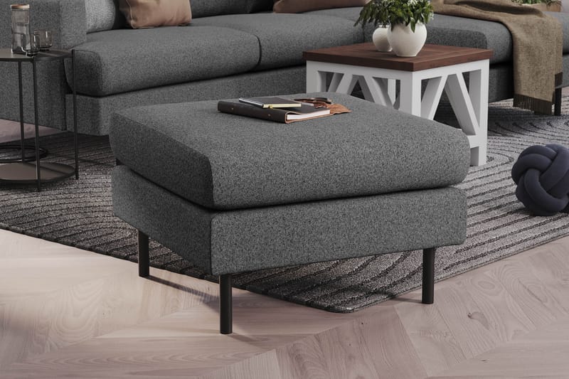 Menard Compact Fotpall 68 cm - Mörkgrå - Möbler - Fåtölj & stolar - Pall & puff - Fotpallar