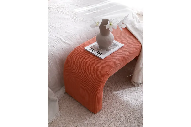 Manav Sittpuff 106 cm - Korall - Möbler - Fåtölj & stolar - Pall & puff - Sittpuff