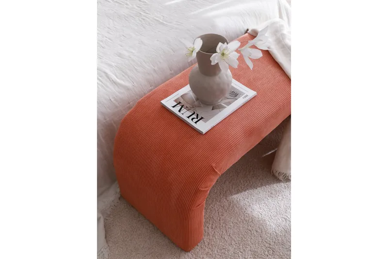 Manav Sittpuff 106 cm - Korall - Möbler - Fåtölj & stolar - Pall & puff - Sittpuff