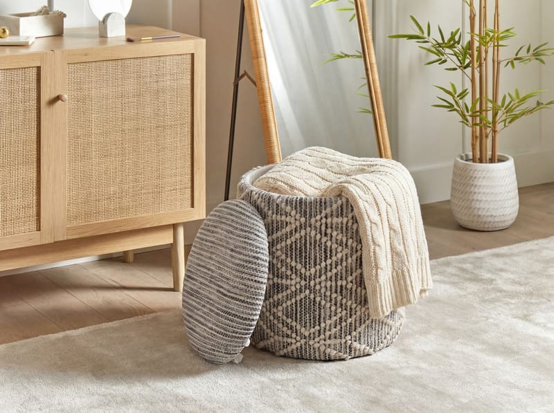 Veron Rund sittpuff med förvaring i ulltyg - grå och gräddfärgad - Möbler - Fåtölj & stolar - Pall & puff - Sittpuff