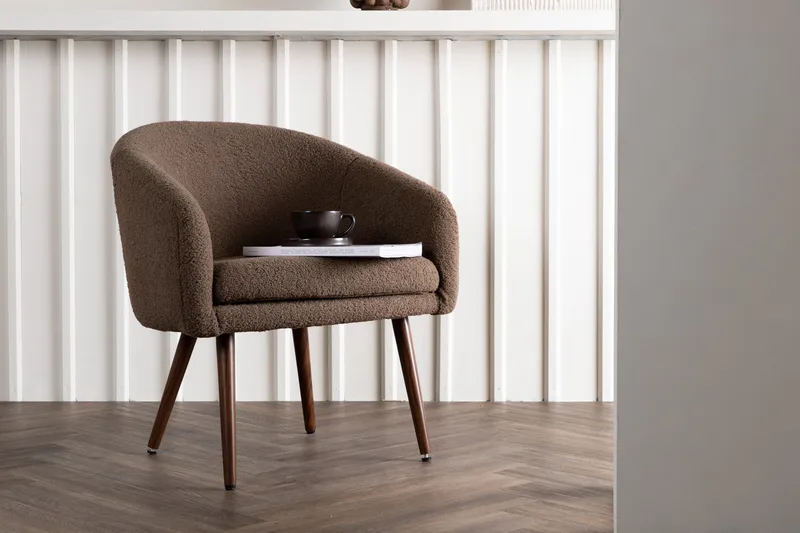 Wanda Rund Fåtölj i Boucle med Metallben, Brun