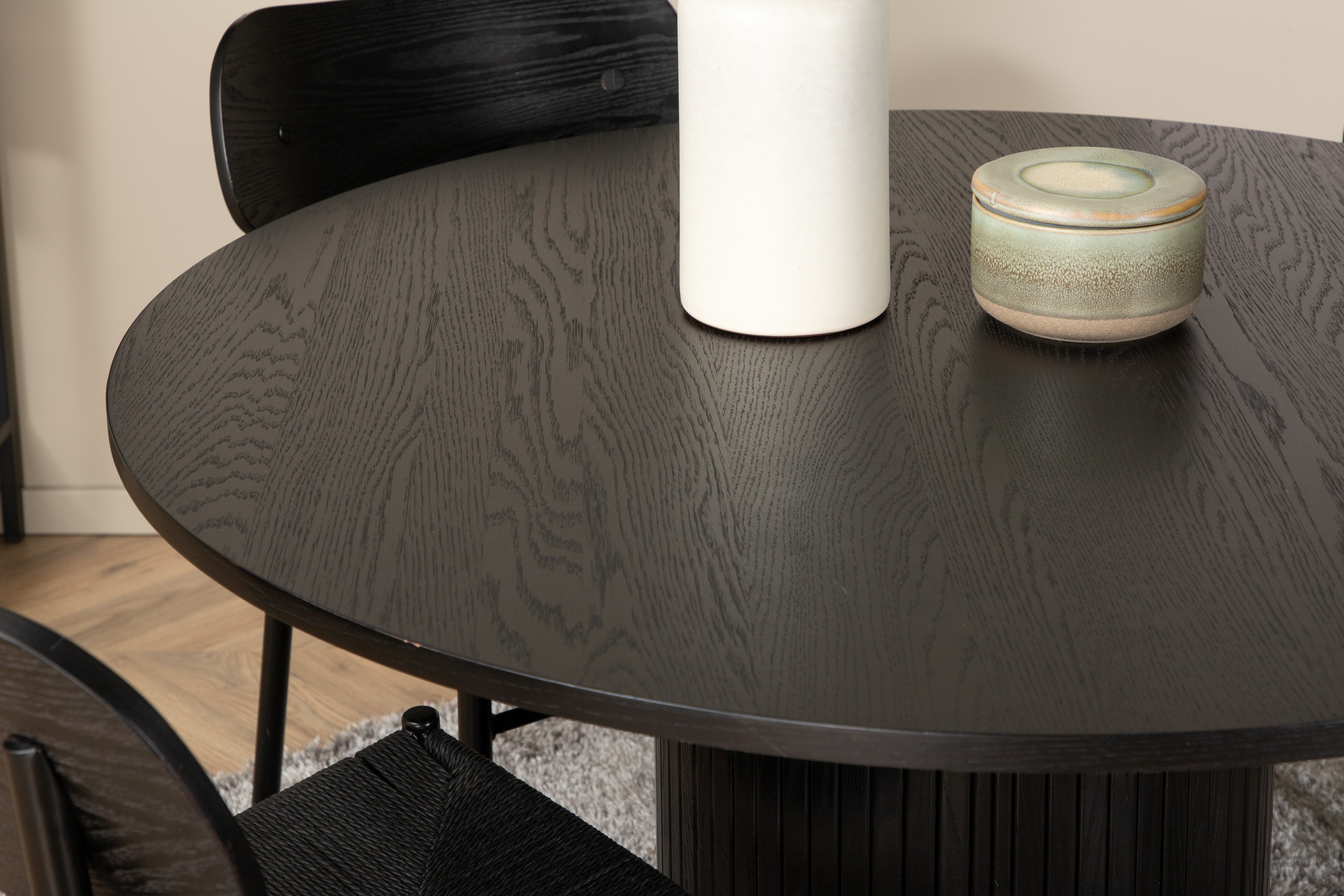 bianca matgrupp 110 cm rund med 4 polly stolar - svart