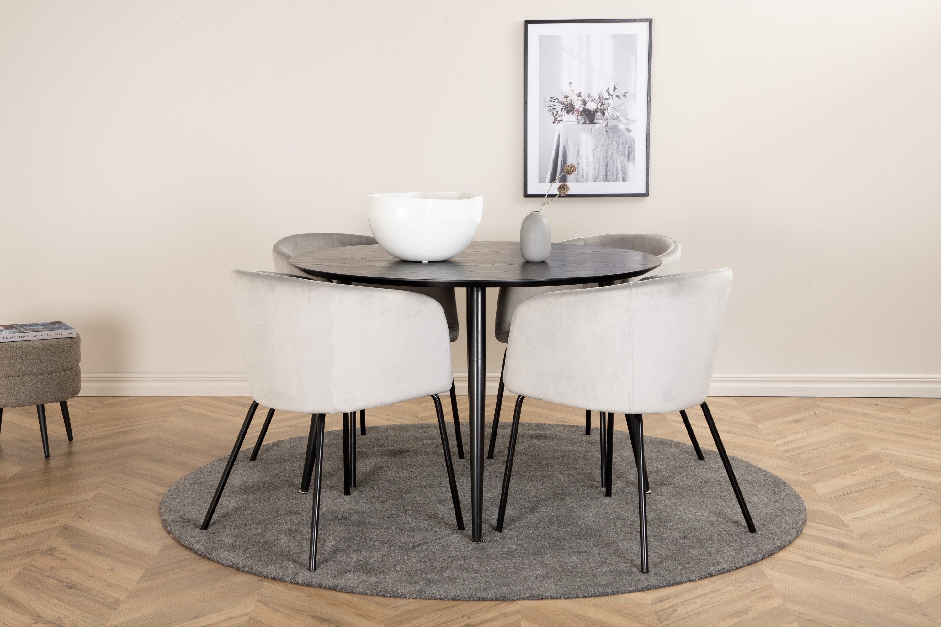 Dipp Matgrupp 115 cm Rund med 4 Berit stolar Svart