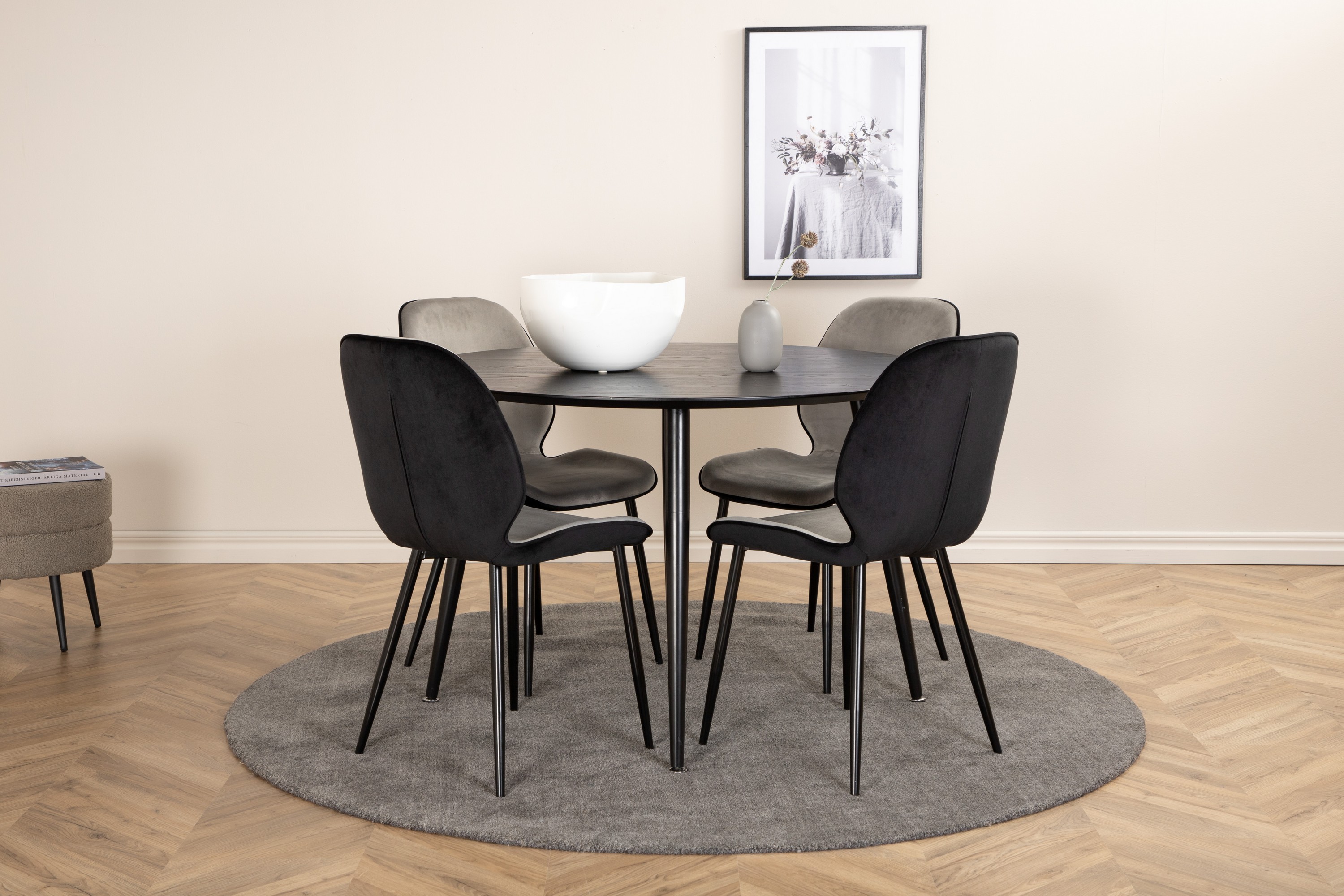 Dipp Matgrupp 115 cm Rund med 4 Emma stolar Svart