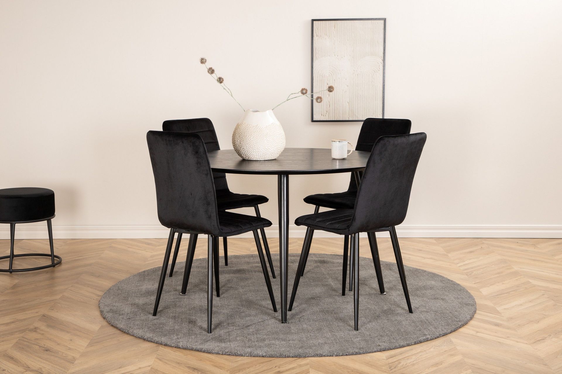 Dipp Matgrupp 115 cm Rund med 4 Windu Lyx stolar - Svart