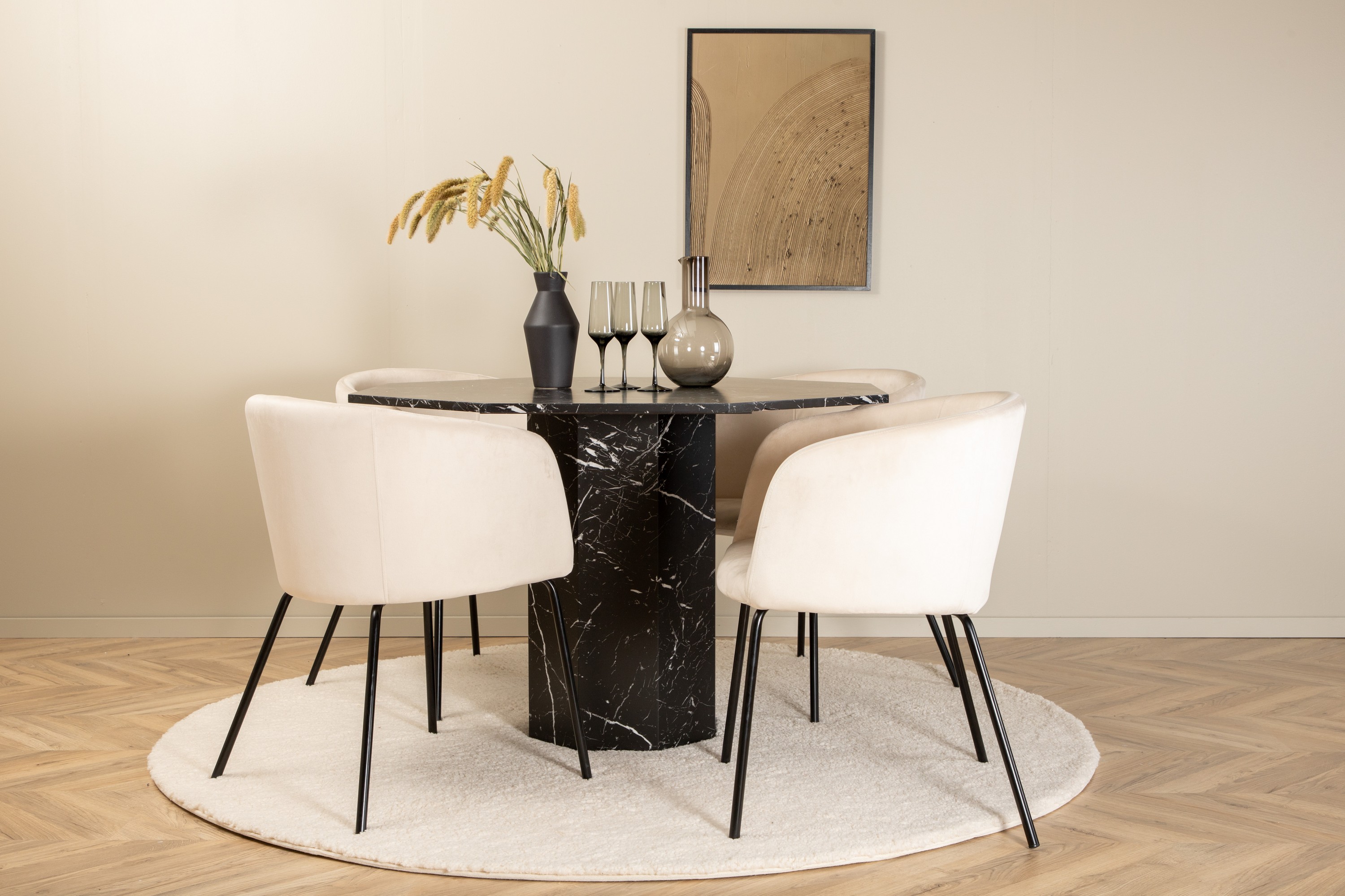 Marbs Matgrupp 110 cm Rund med 4 Berit stolar Beige