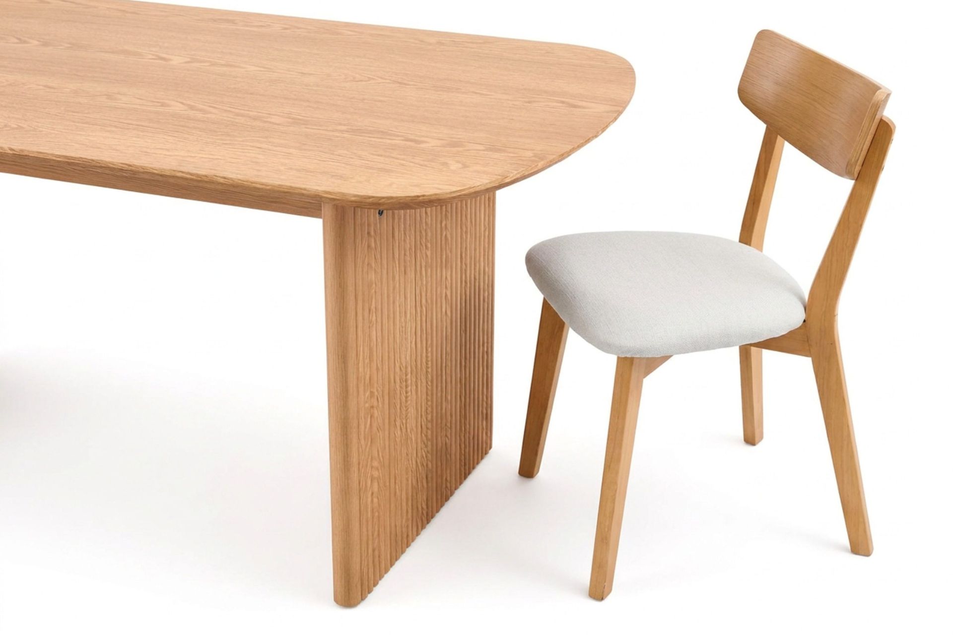 Alma Matgrupp 180 cm rektangulärt i Ek med 6 Amelia Matstolar med Dyna - Ek/Beige