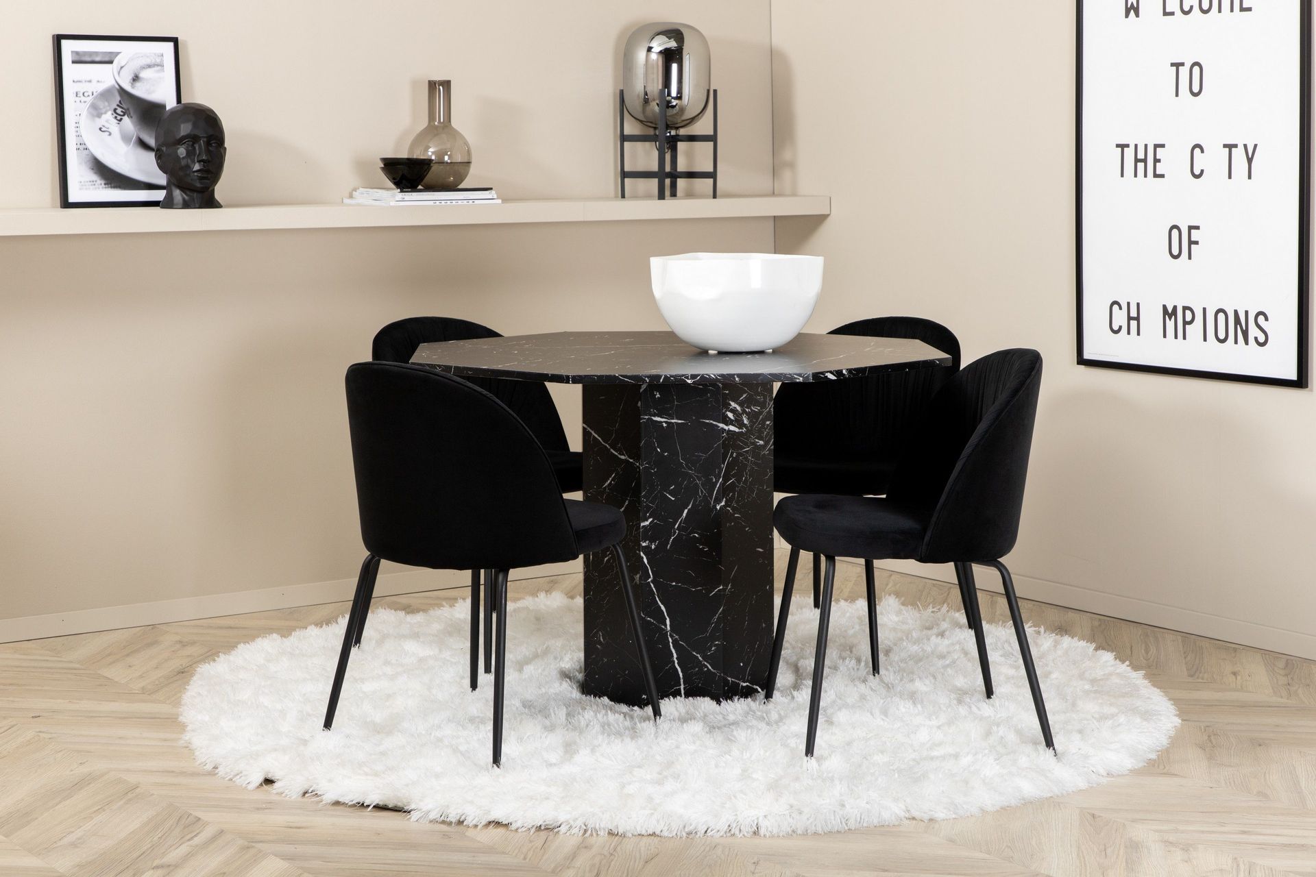 Marbs Matgrupp 110 cm Rund inkl 4 Foyos Stolar - Svart